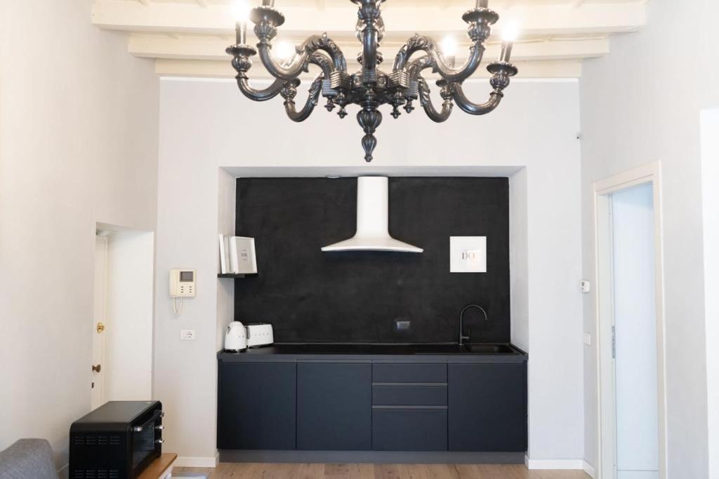 Thea - Centro Storico Bed and Breakfast Monza Exterior foto