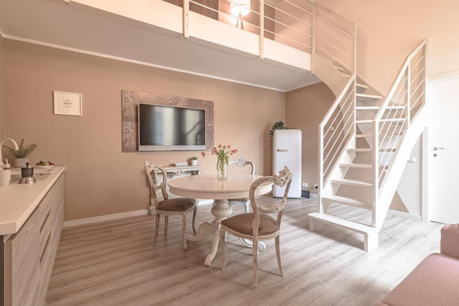 Thea - Centro Storico Bed and Breakfast Monza Exterior foto